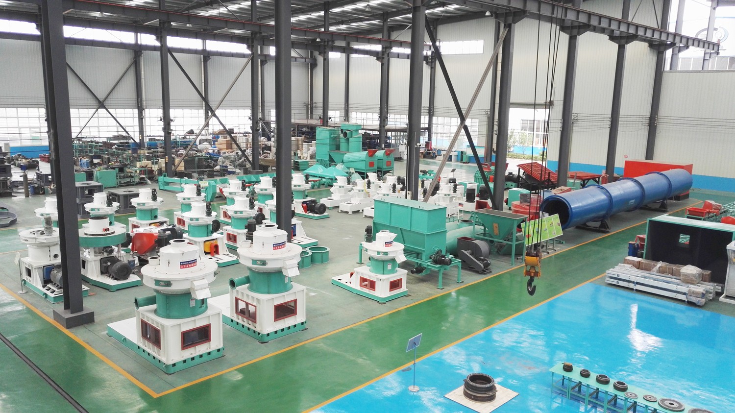 木屑顆粒機(jī)生產(chǎn)廠(chǎng)家車(chē)間圖片